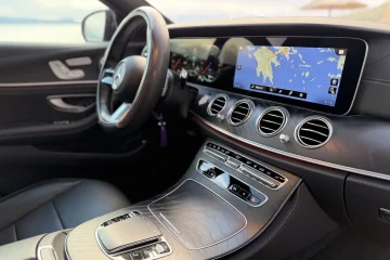 Mercedes E-Class AMG Hybrid Business Class & Chauffeur Hire - The Greek Taxi14