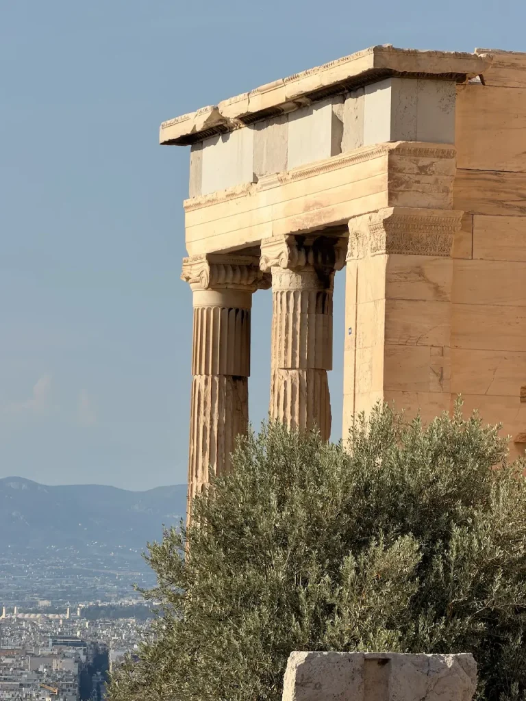 Athens Travel Pulse July 2026: Aviation Resilience, Surging Mediterranean Demand & Balancing AI with High-Touch Luxury3
